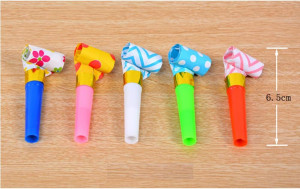 24 Pieces Party Blower Noisemakers Blowouts Whistl...