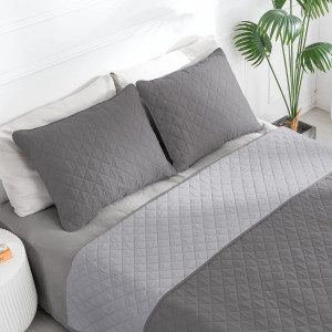 Easy-Going Full/Queen Size Reversible Quilt Set wi...
